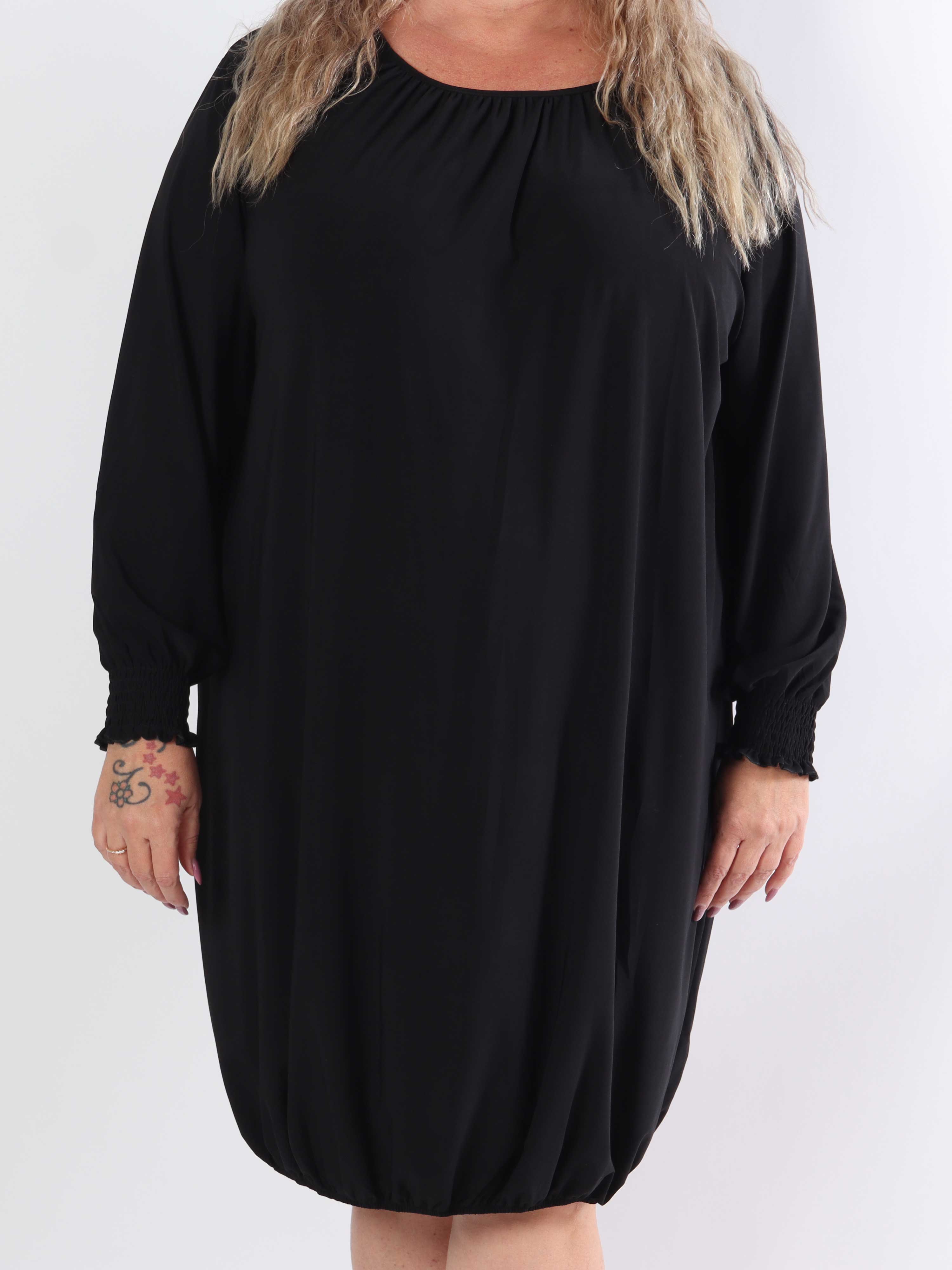 Miracle Plain Dress L/S - Elastisk plus size-klänning med långa ärmar